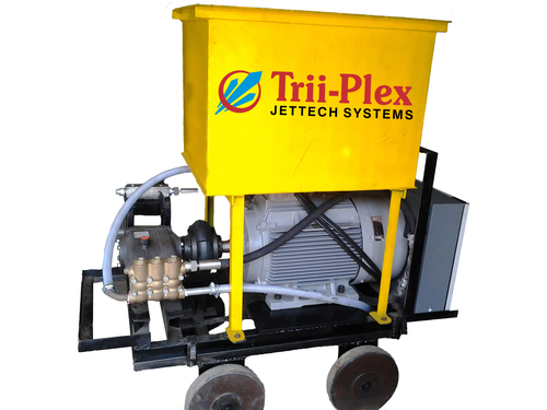Triplex Reciprocating Pump - 200 BAR Max Pressure 30 LPM Flow Rate | Solid Ceramic Plungers Forged Brass Pump Head High Wear Resistant Alloy Steel Components